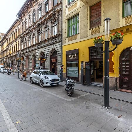 Kazinczy 10 Apartment With 3 Bedrooms Budapest Bagian luar foto