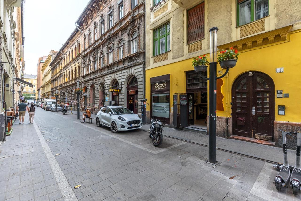 Kazinczy 10 Apartment With 3 Bedrooms Budapest Bagian luar foto